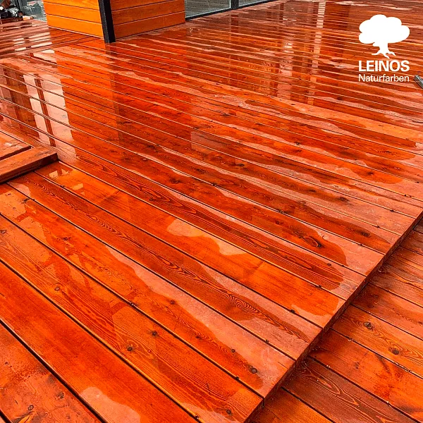 Outdoor Terrace Deck with Red-Toned Oil
