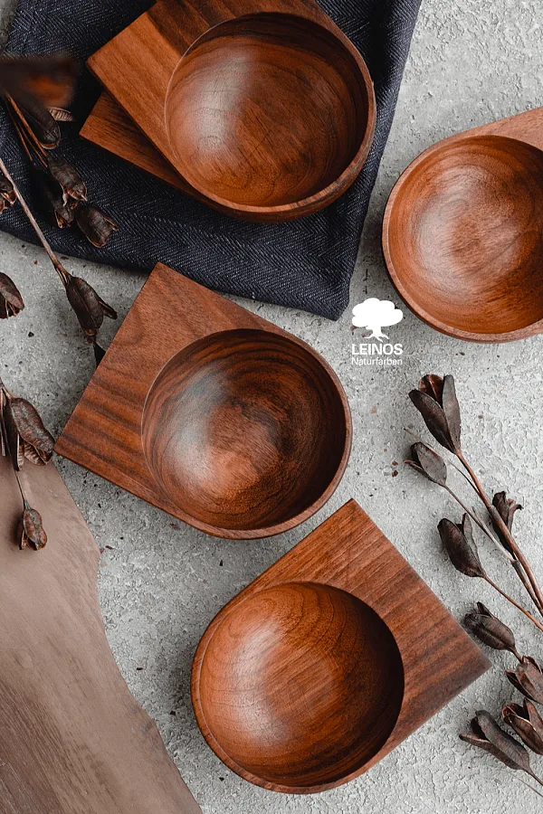 Carved spoon detail — bowl-end and handle uniformly saturated with the food-safe oil.